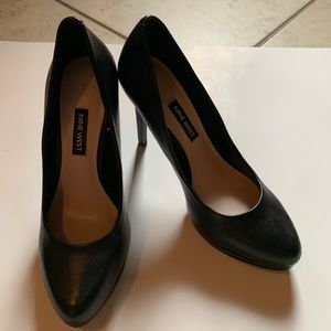 New Nine West Pump